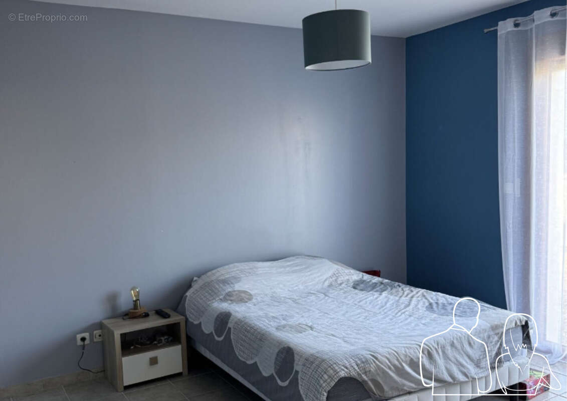 Maison à LA RIVIERE-SAINT-SAUVEUR