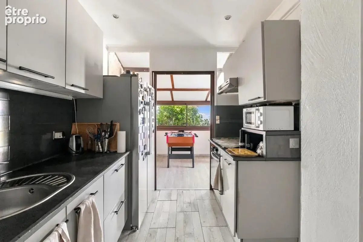 Maison de 6 pièces de 138 m² à Castagniers - photo 8
