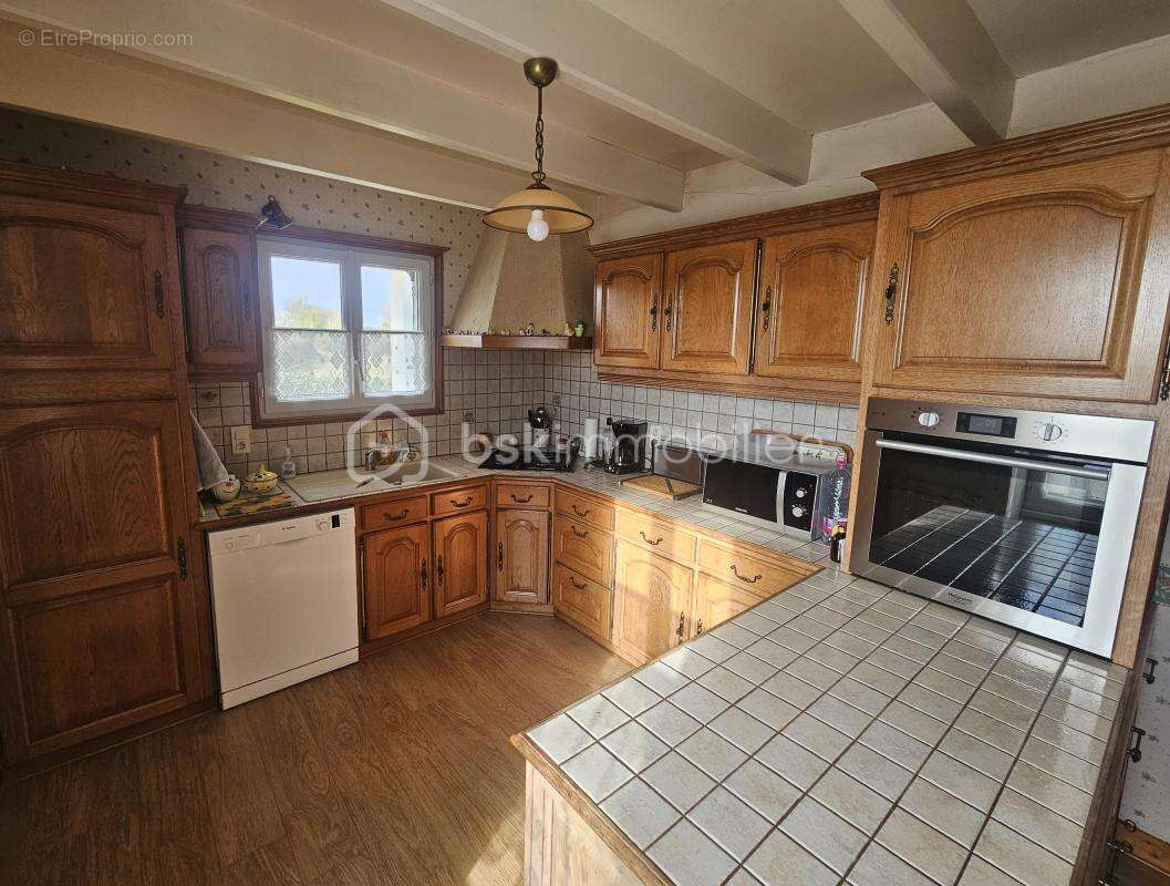 Maison à LE BUSSEAU