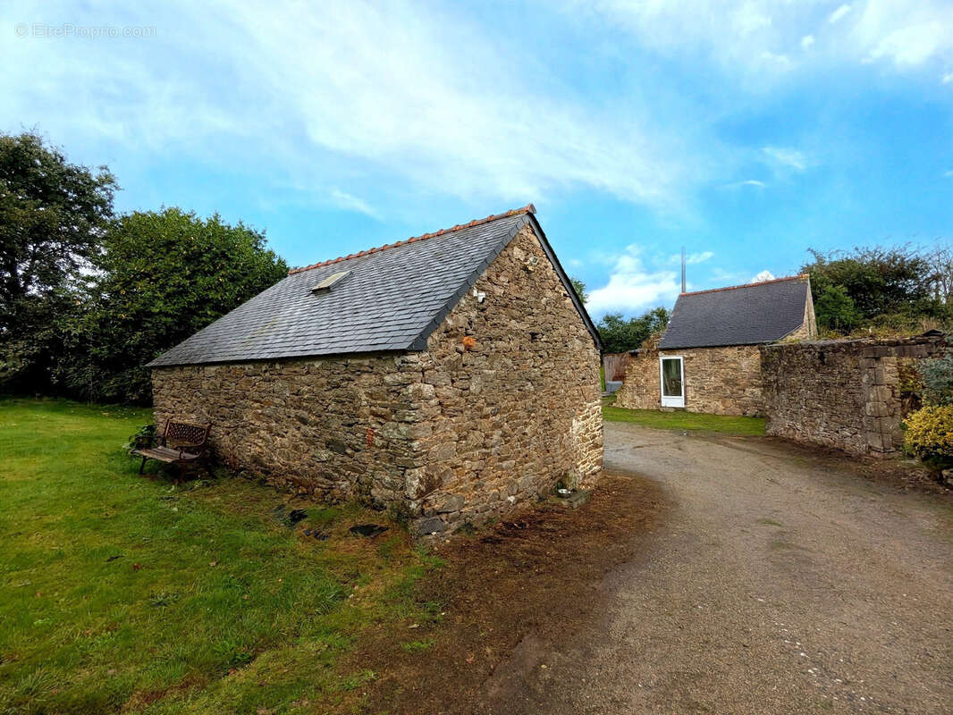 Maison à TREGARANTEC