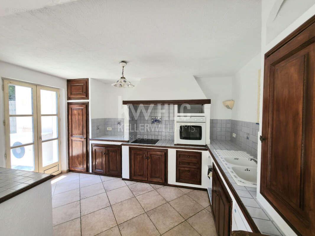 Maison 150 m² à Le Rouret  - photo 8