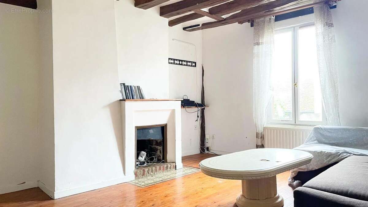 Maison à BENNECOURT