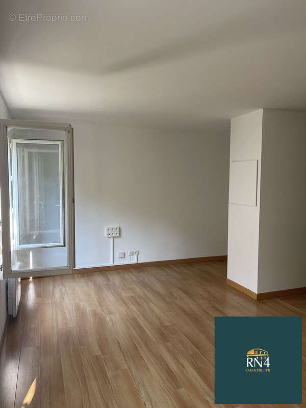 Appartement à LA QUEUE-EN-BRIE