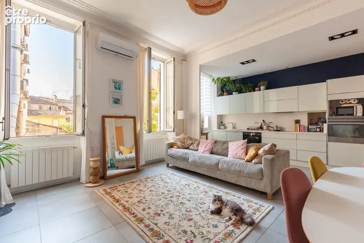 Appartement à MARSEILLE-6E