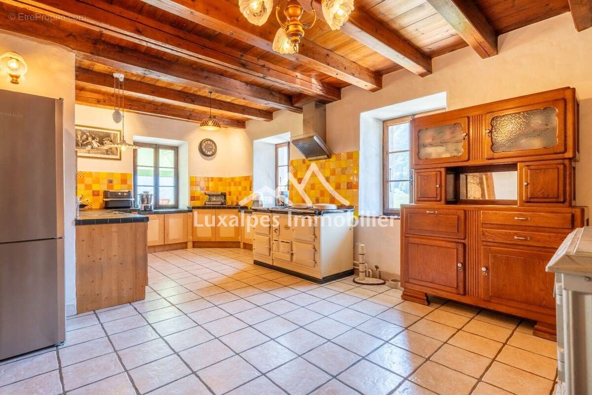 Maison à BONNEVILLE