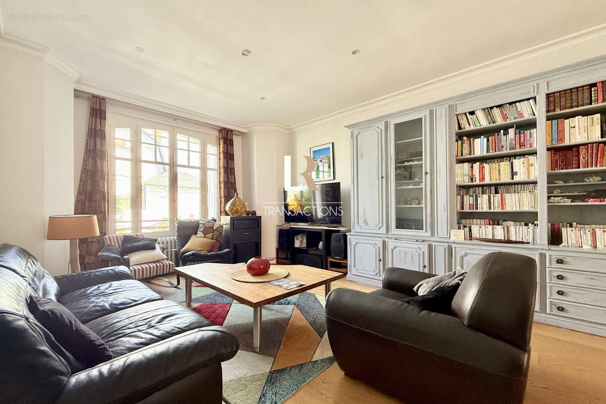 La Trompette - Magnifique maison bourgeoise avec jardin et dépendance - photo 3