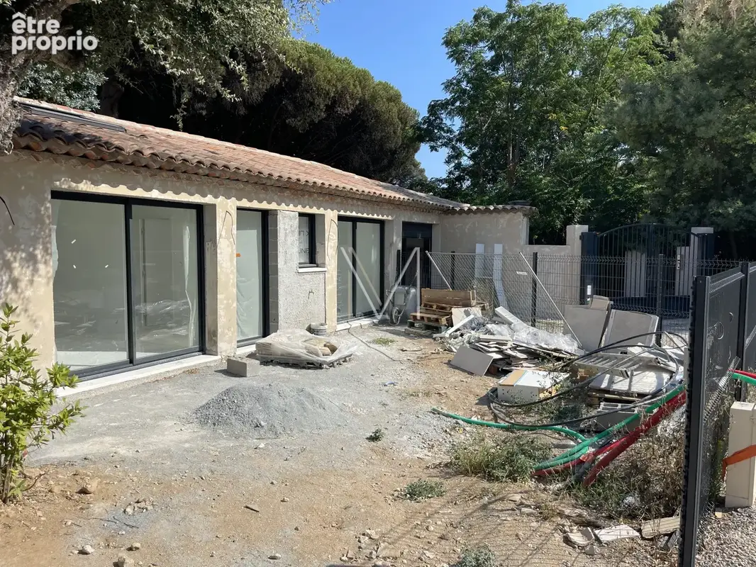Petite maison de 88m2 a grimaud dans residence a pied de la plage - photo 2