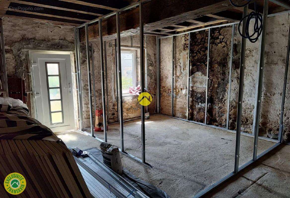 Maison à DUN-LE-PALESTEL