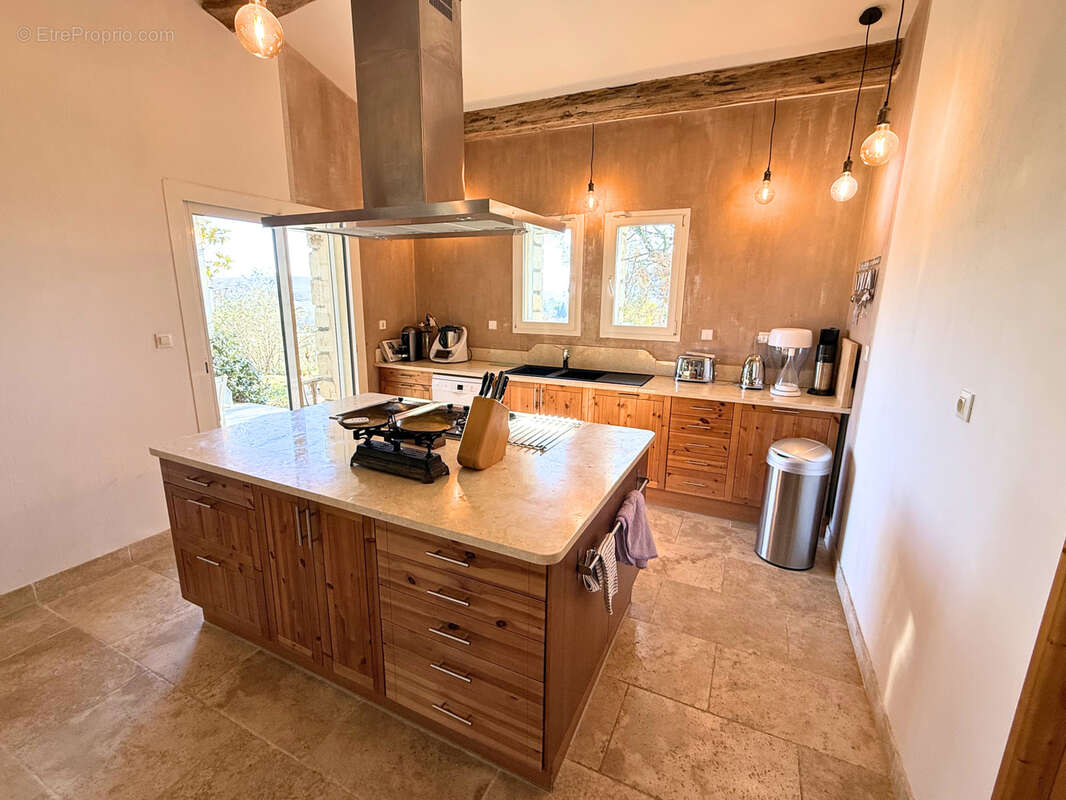 Maison à FORCALQUIER