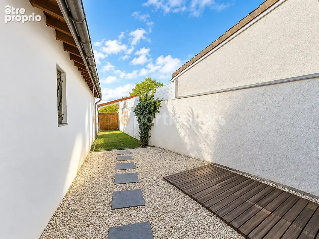 Maison de Bourg - photo 5