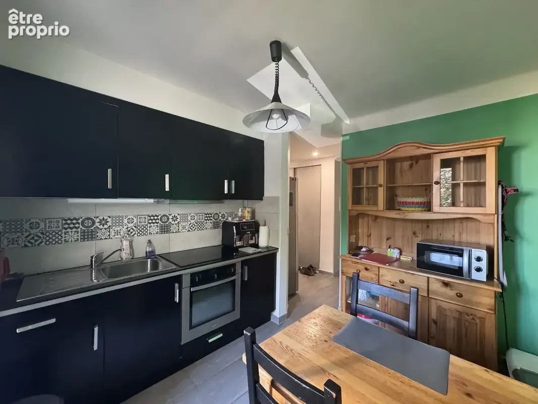 A VENDRE SETE Appartement 3 pièces dans un environnement exceptionnel de calme et de verdure - photo 3