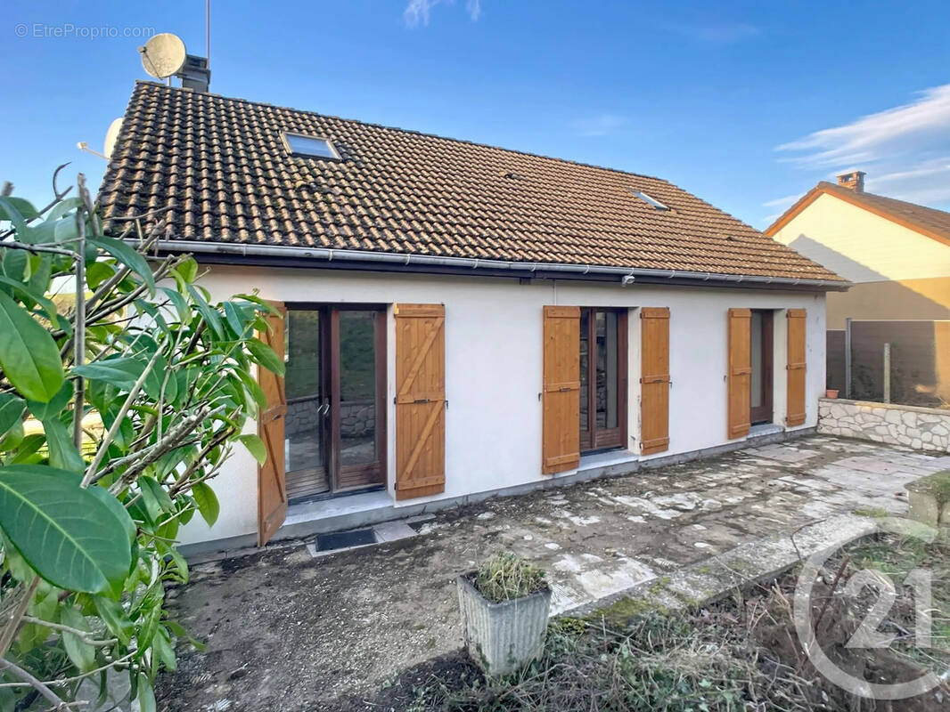 Maison à TALMONTIERS