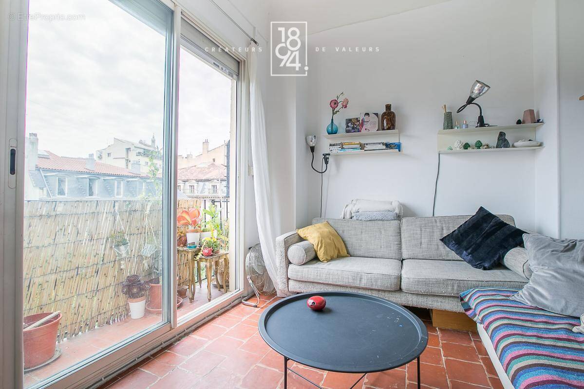 Appartement à MARSEILLE-6E