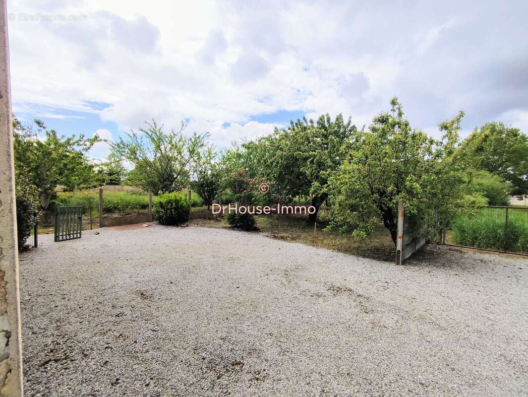 Maison 140 m² à Bussiere-Poitevine  - photo 2