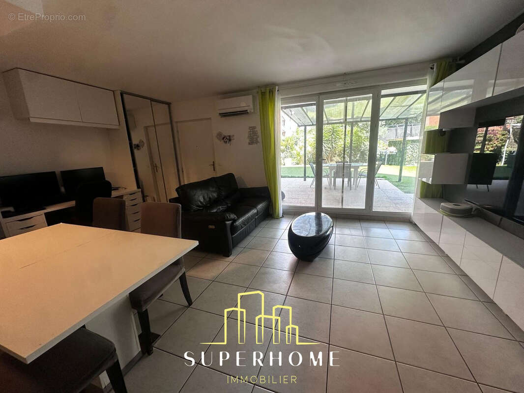 Appartement à MARSEILLE-8E
