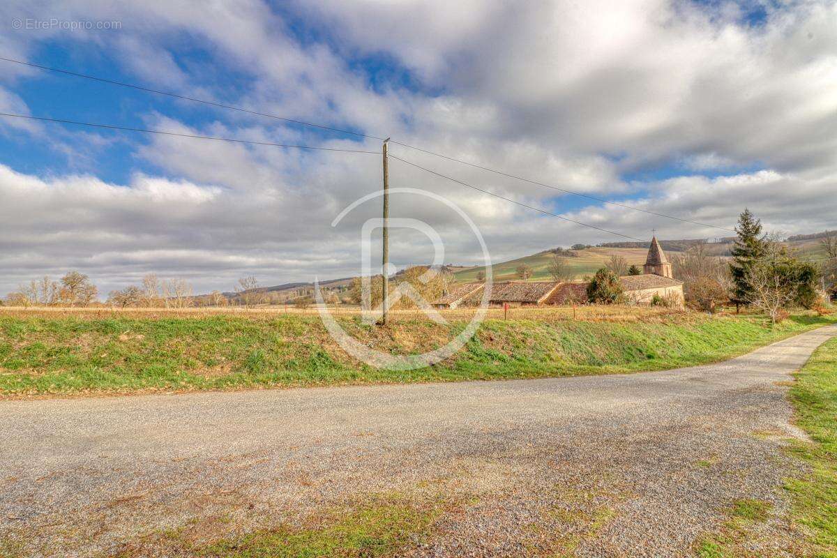 Terrain à VERDUN-SUR-GARONNE