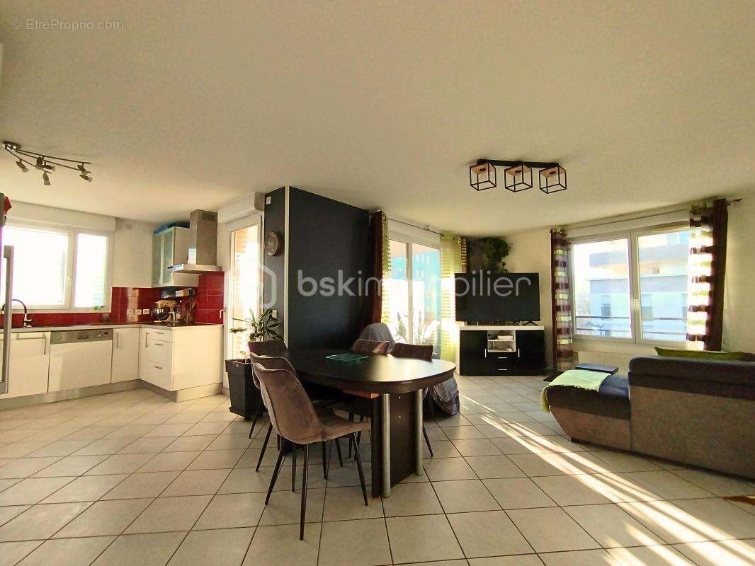 Appartement à ECHIROLLES