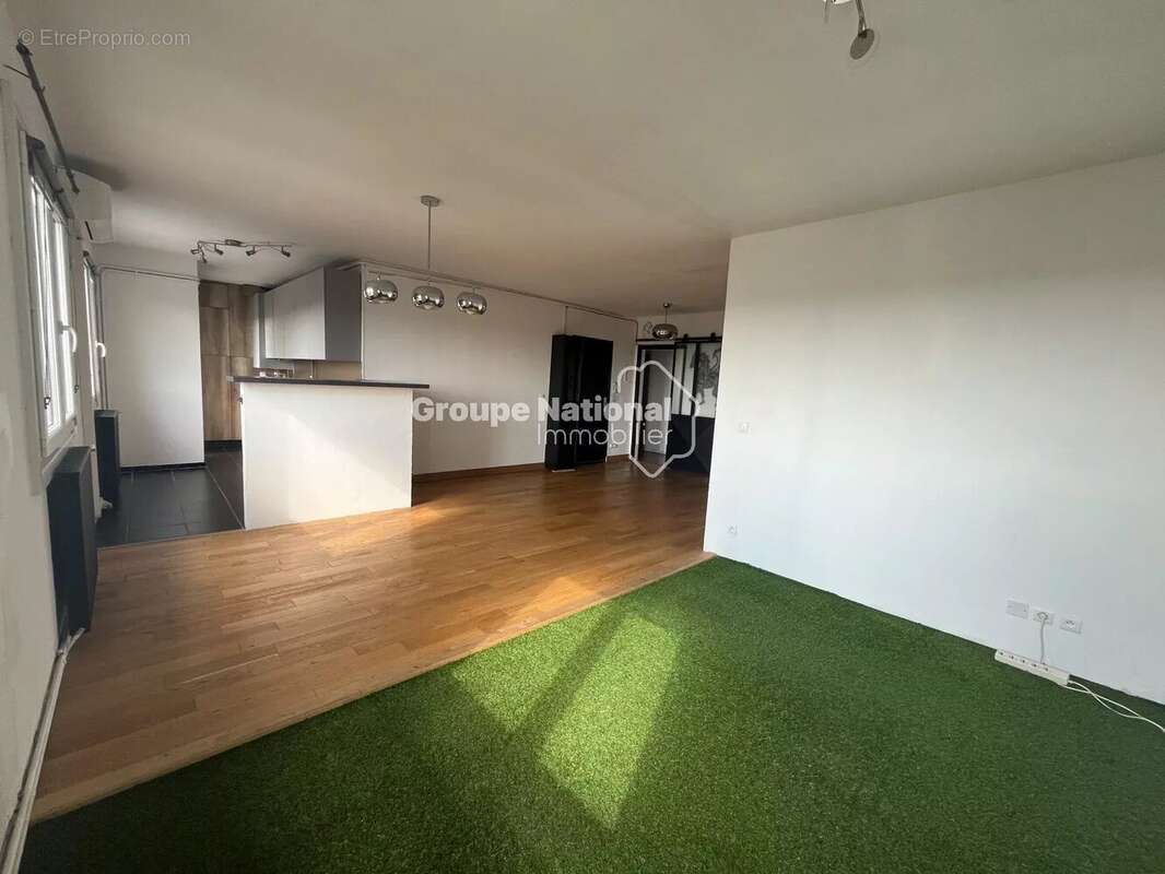 Appartement à SALON-DE-PROVENCE