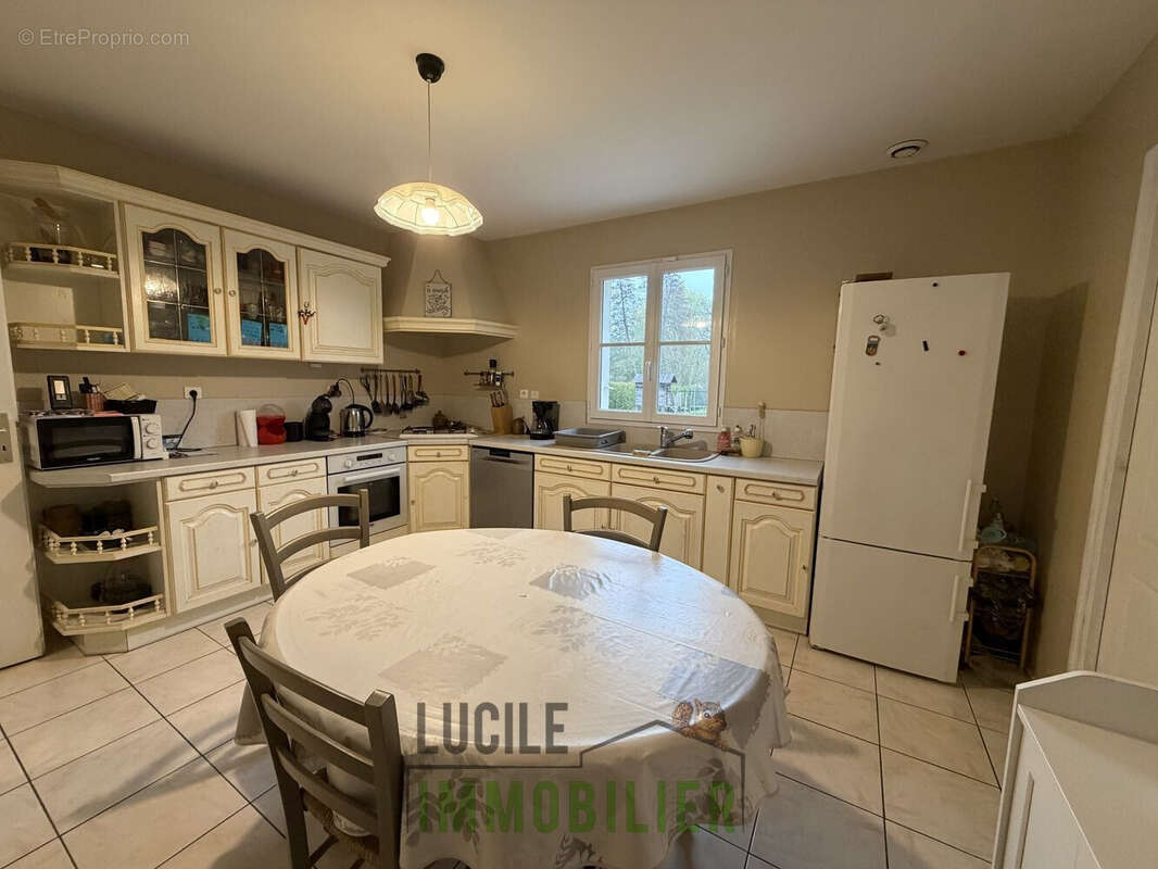 Maison familiale à Breuil-le-vert 2 - Maison à BREUIL-LE-VERT