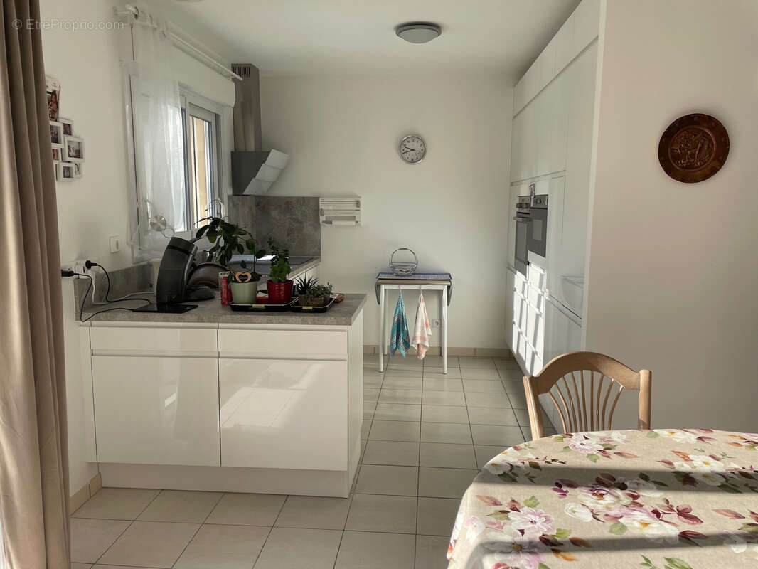 Maison à SAINT-MARTIN-DES-CHAMPS