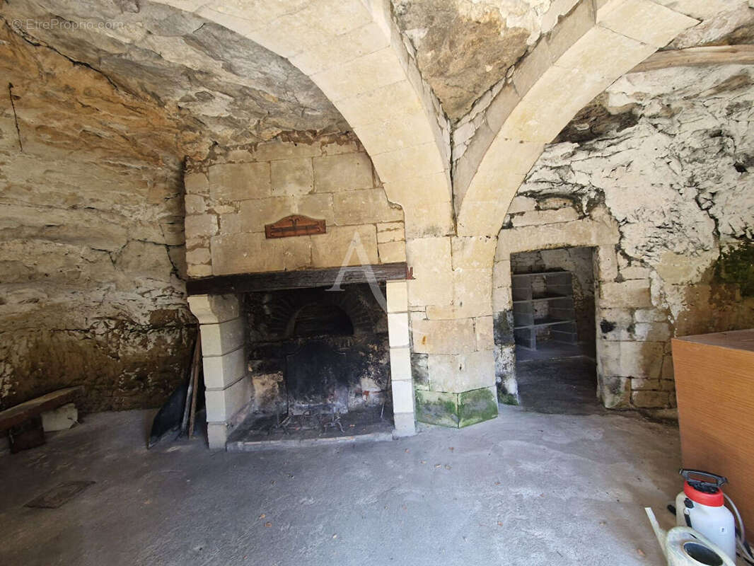 Maison à LOURESSE-ROCHEMENIER