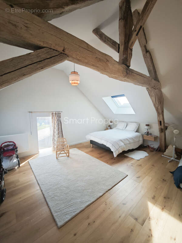 Maison à NOYERS