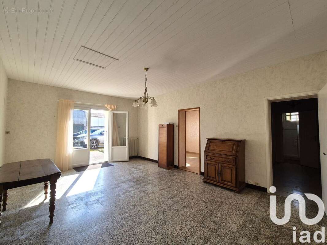 Photo 6 - Maison à LONGEVES