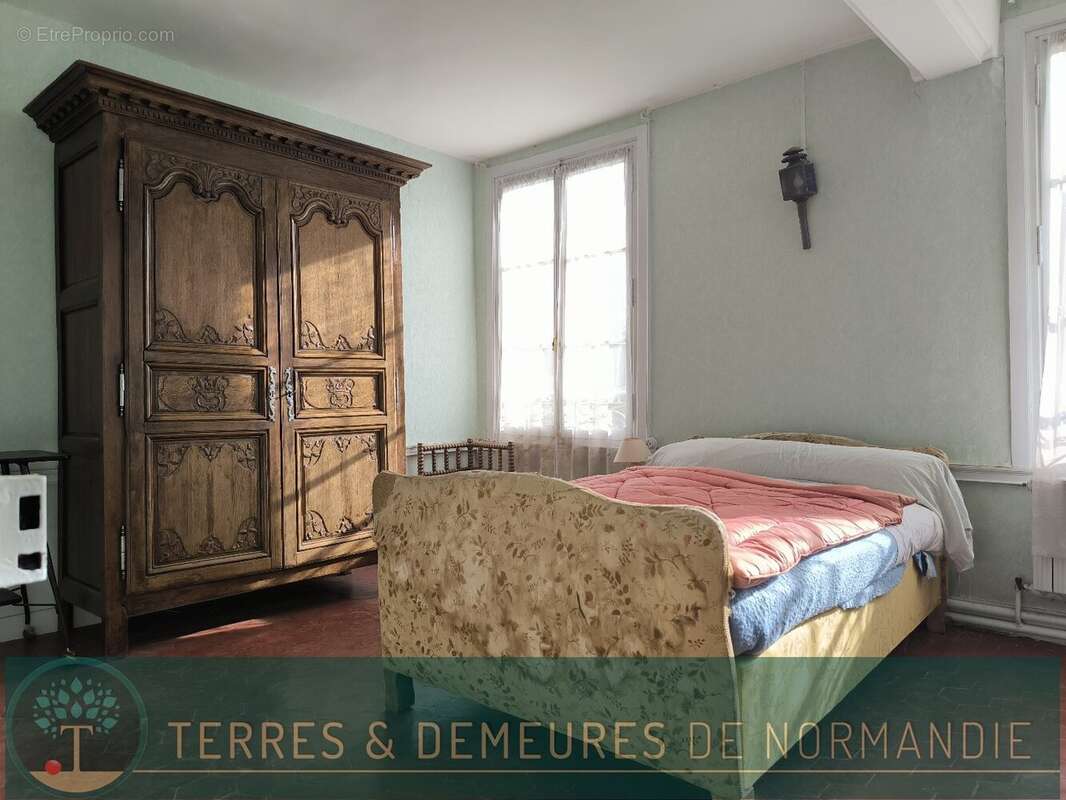 Maison à CORMEILLES