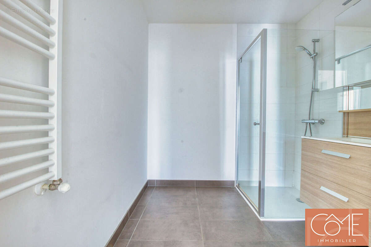 A vendre appartement type 4 - 80m² - terrasse exposee ouest - balcon - 2 stationnements en sous sol - proche centre ville et met - photo 3