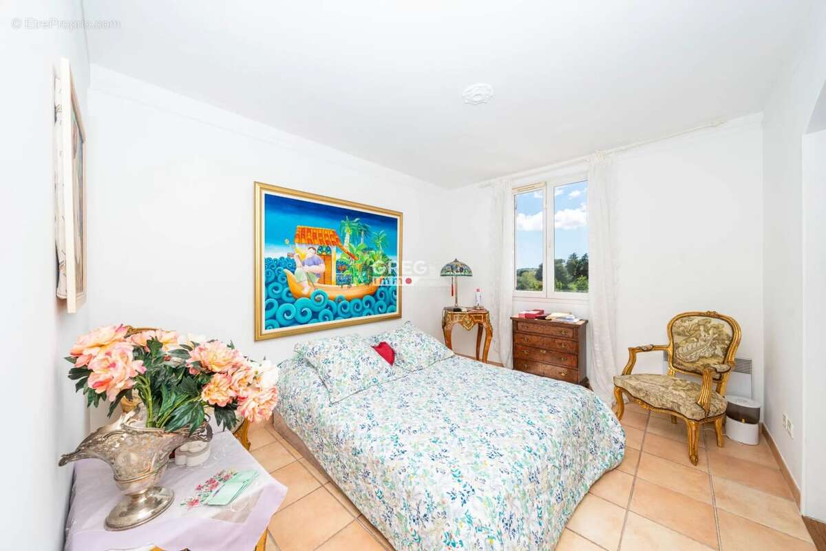 Maison à VILLENEUVE-LOUBET