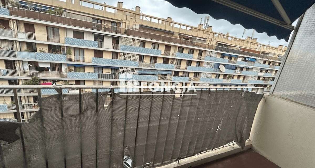 Appartement à MARSEILLE-3E