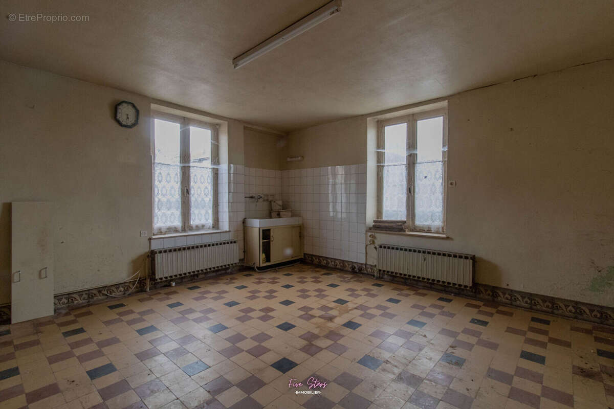 Maison à CHAMBLEY-BUSSIERES