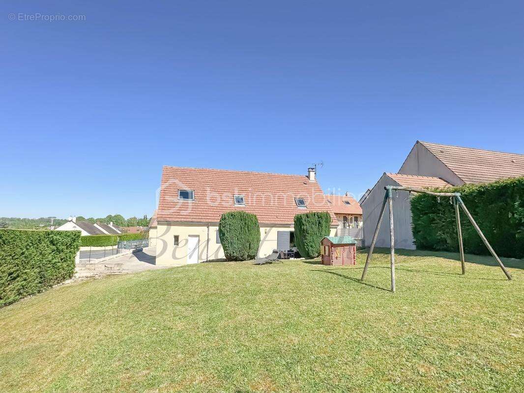 Maison à LIZY-SUR-OURCQ