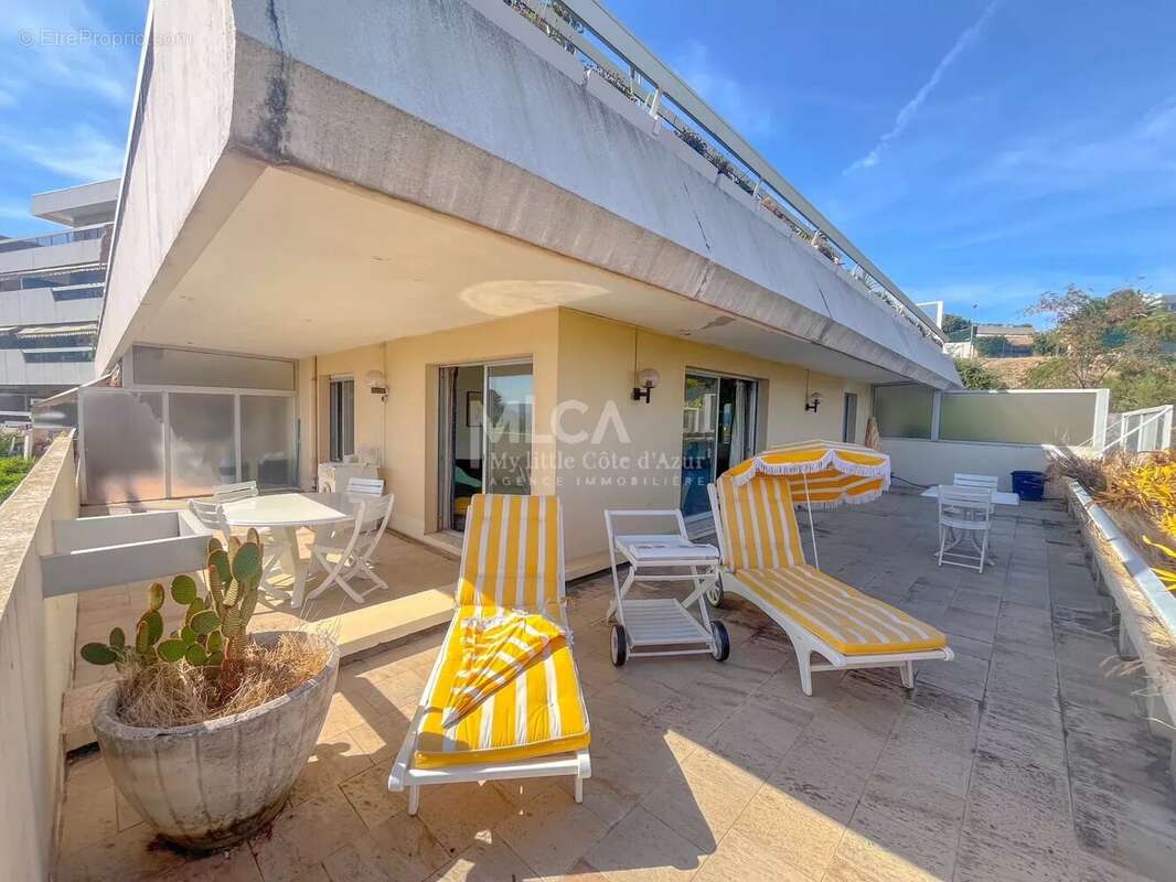 Appartement à VILLENEUVE-LOUBET