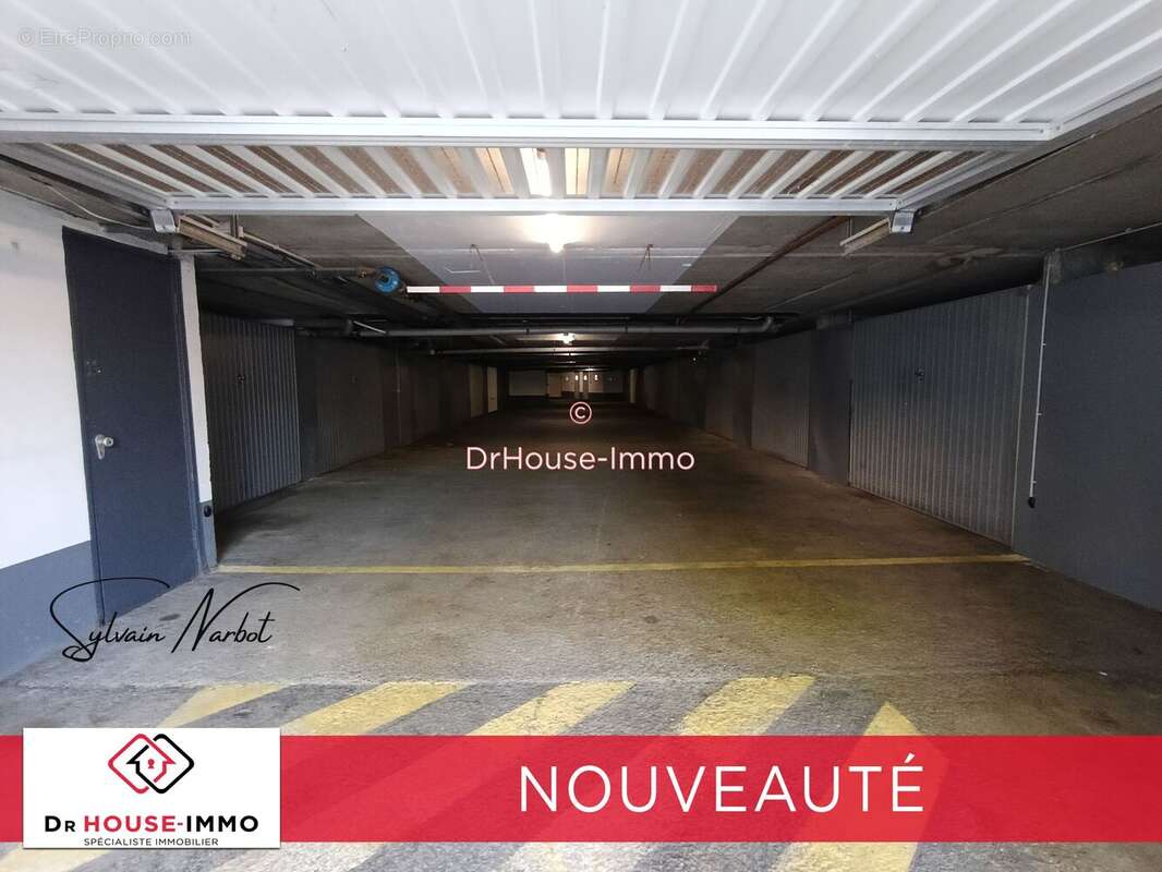 Parking à LE GRAU-DU-ROI