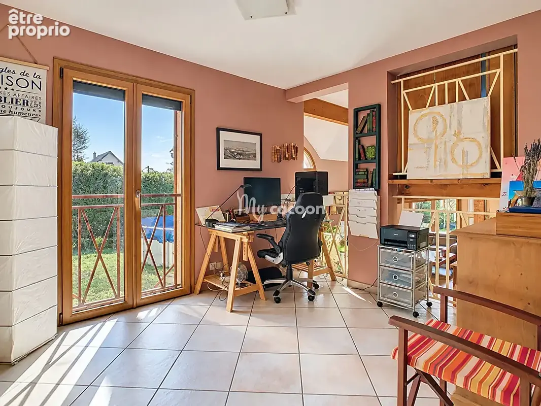 Maison - T6 - 177 m² - photo 12