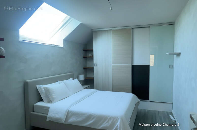 Ensemble immobilier 410 m2 + 470 m2 dépendances 2 maisons 1 appartement à varennes les narcy (58) proche la charite sur loire, p - photo 10
