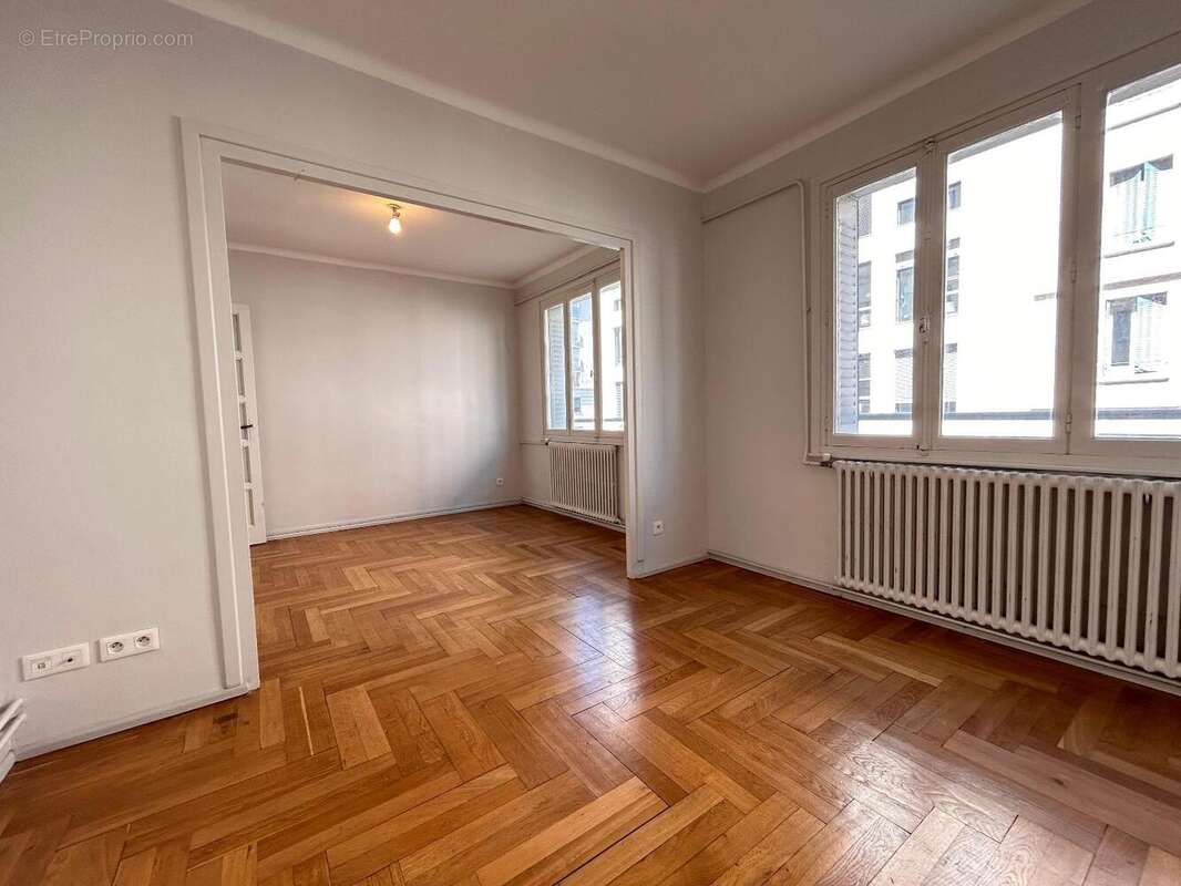 Appartement 65 m² à Lyon-7e  - photo 5