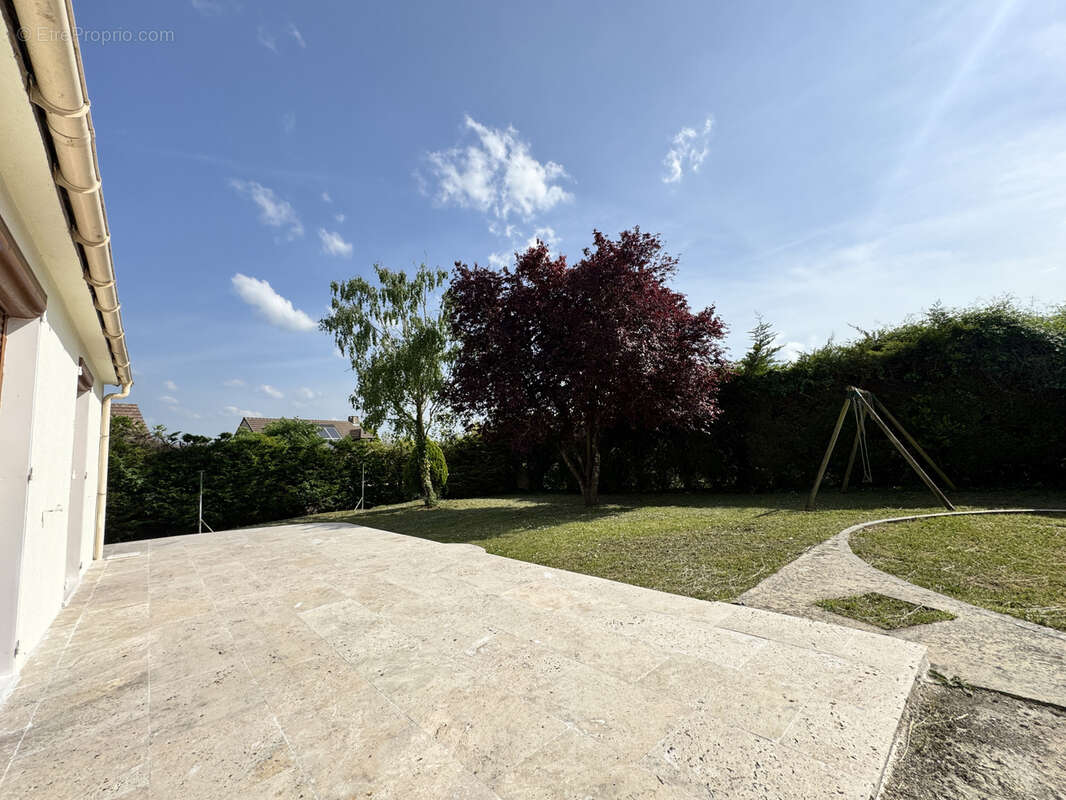 Maison à IVRY-LA-BATAILLE