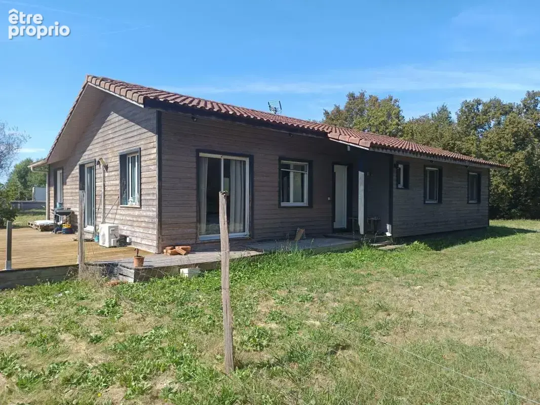 Maison 6 pièces 130 m² · à Lannux · 130 m² · 184 000 €
