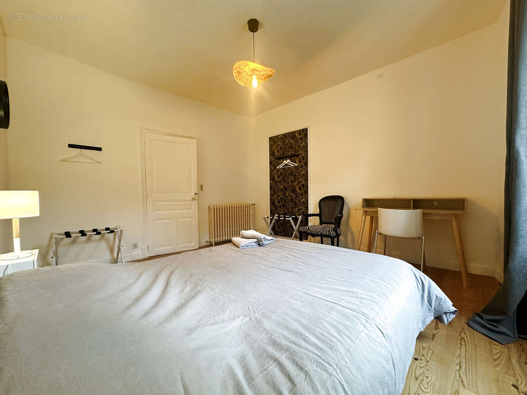 Maison à DECAZEVILLE