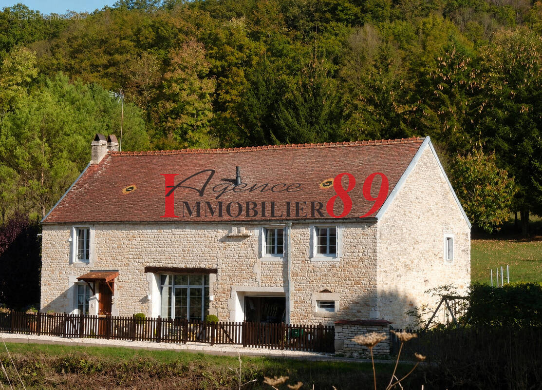 Maison à MONTIGNY-SUR-AUBE