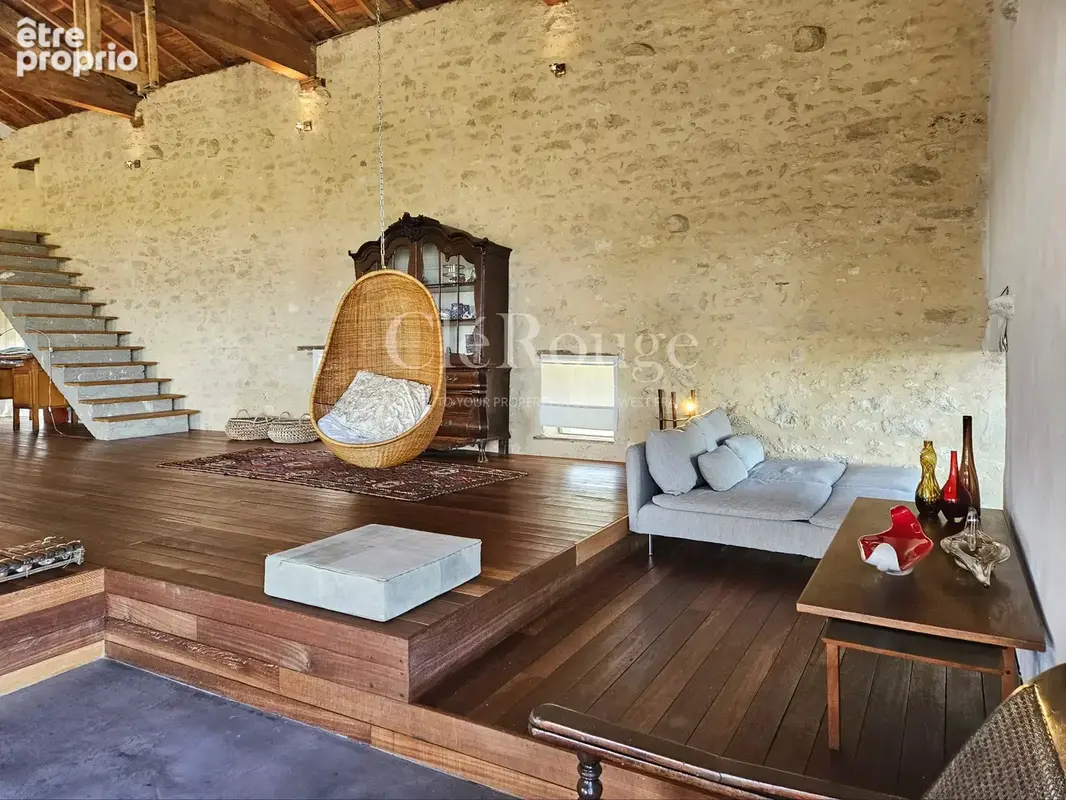 Proche de Pellegrue – Exceptionnel havre de créativité avec gîte et vues panoramiques - photo 17