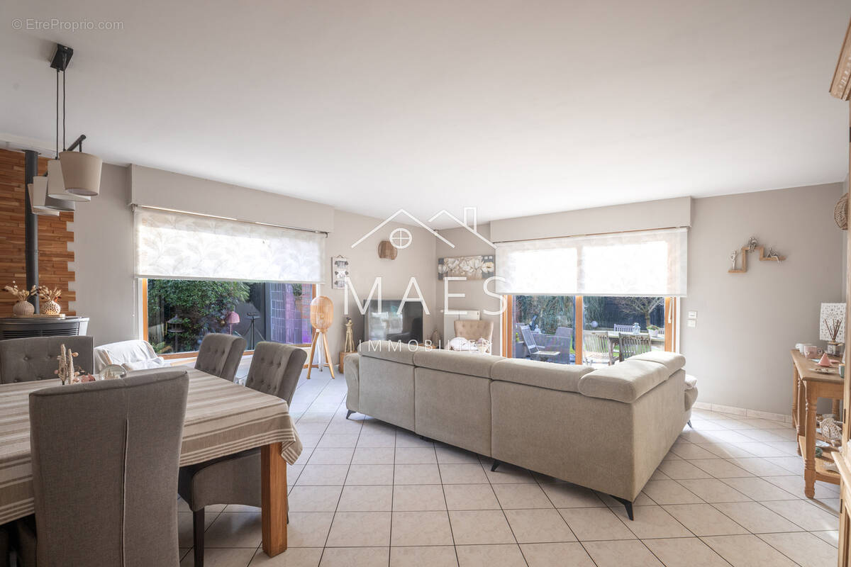 Maison à WAMBRECHIES