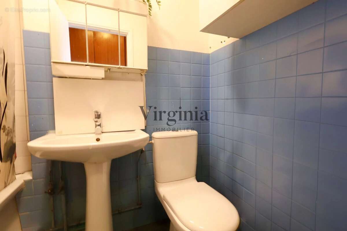 Appartement à CHARENTON-LE-PONT