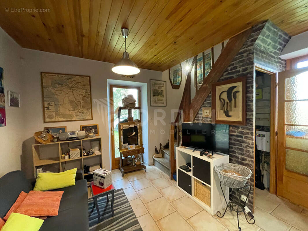 Maison à SAINTE-VERTU