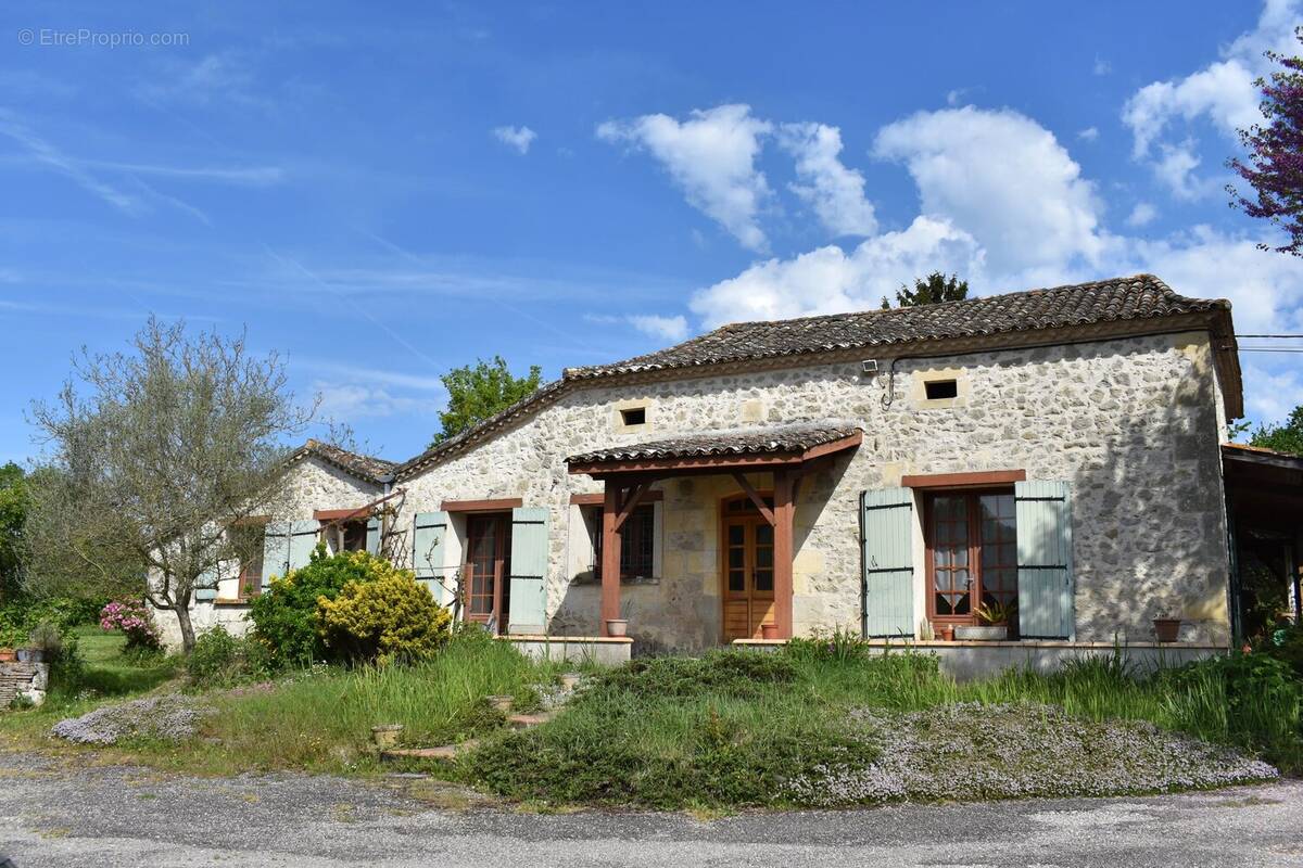 Maison à CANCON