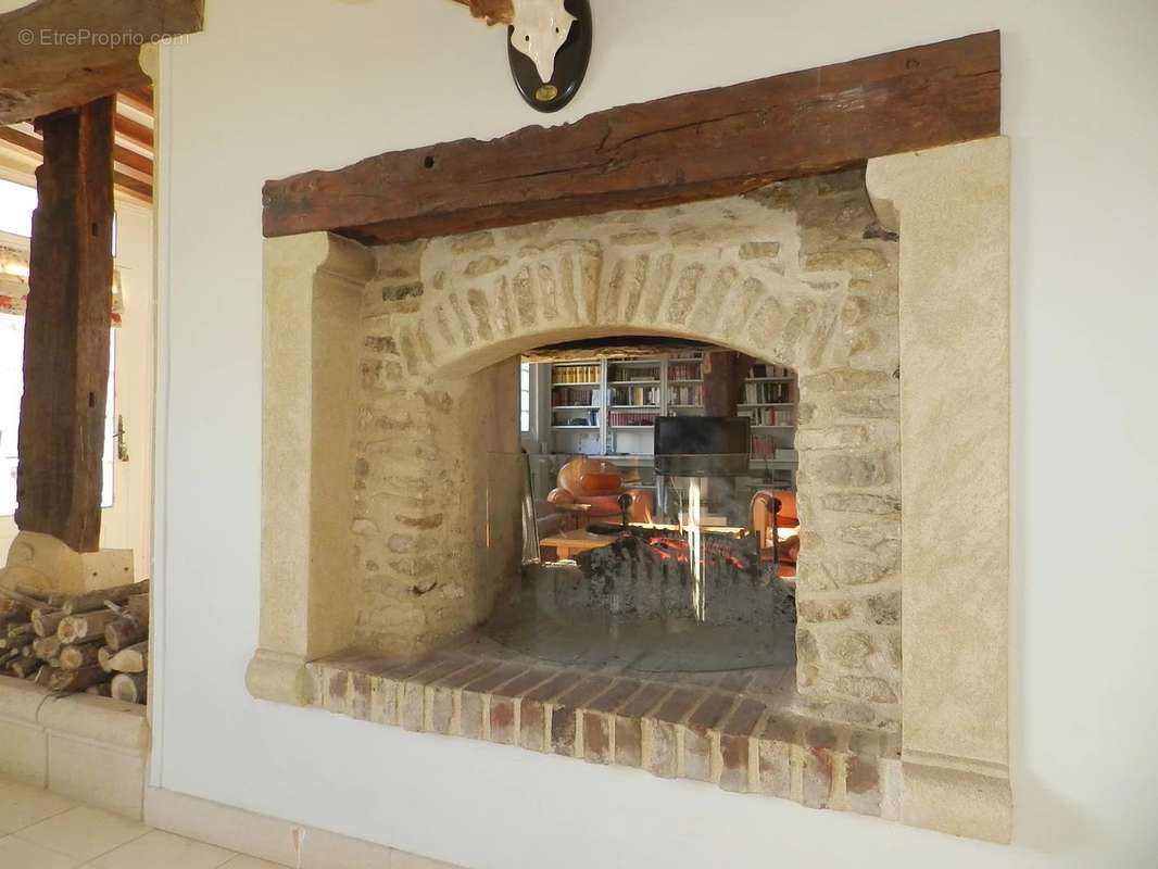 Maison à SAINT-PIERRE-SUR-DIVES