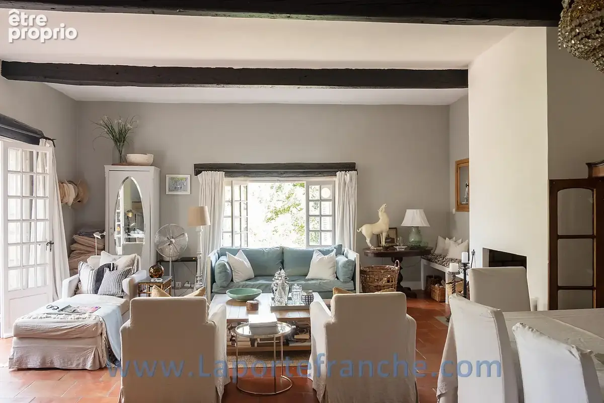 Maison de Maître   Haut-de-Cagnes   4 chambres, studio, terrasses et garage - photo 5