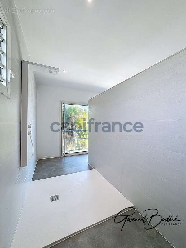 Villa Vue mer à vendre sur SAINTE ANNE (971) Guadeloupe - photo 13